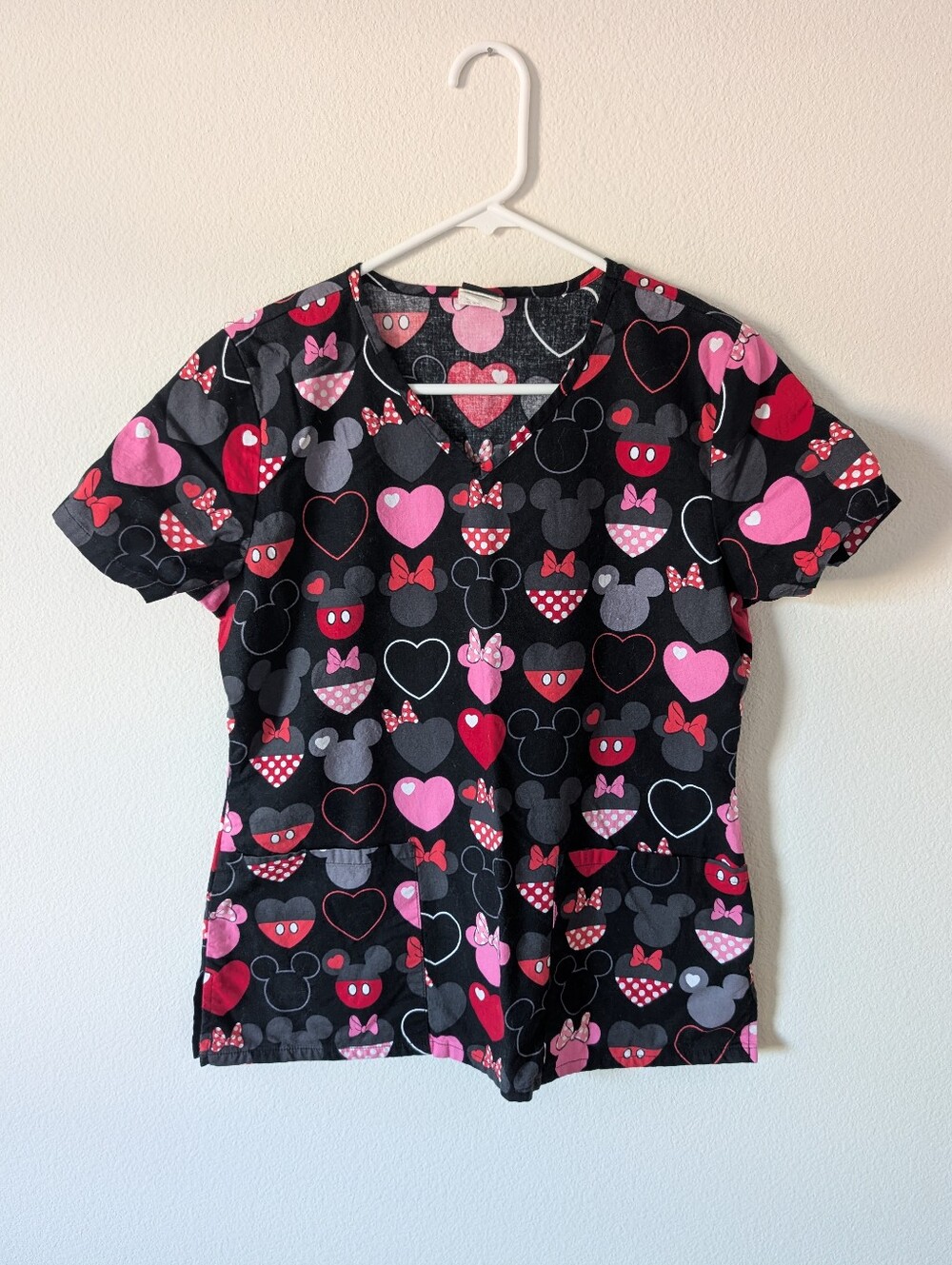 Women's SZ Small Minnie Mouse Scrubs